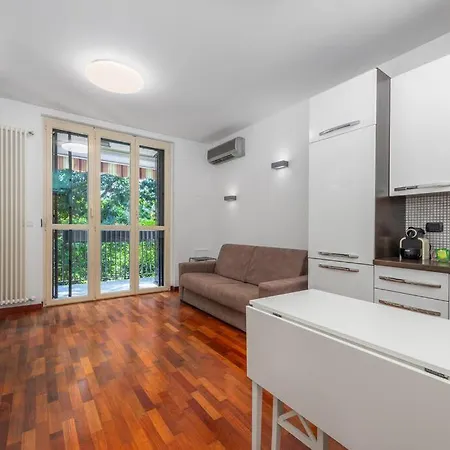 M5 Ca' Granda - Niguarda - Parcheggio Gratuito Apartamento