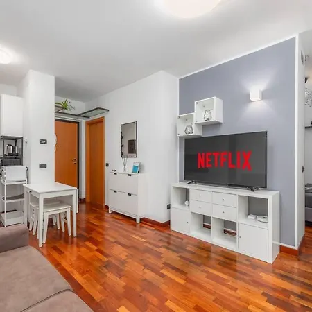 M5 Ca' Granda - Niguarda - Parcheggio Gratuito Apartamento *